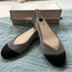 NIB Rothy’s The Flat in Grey Mist Captoe